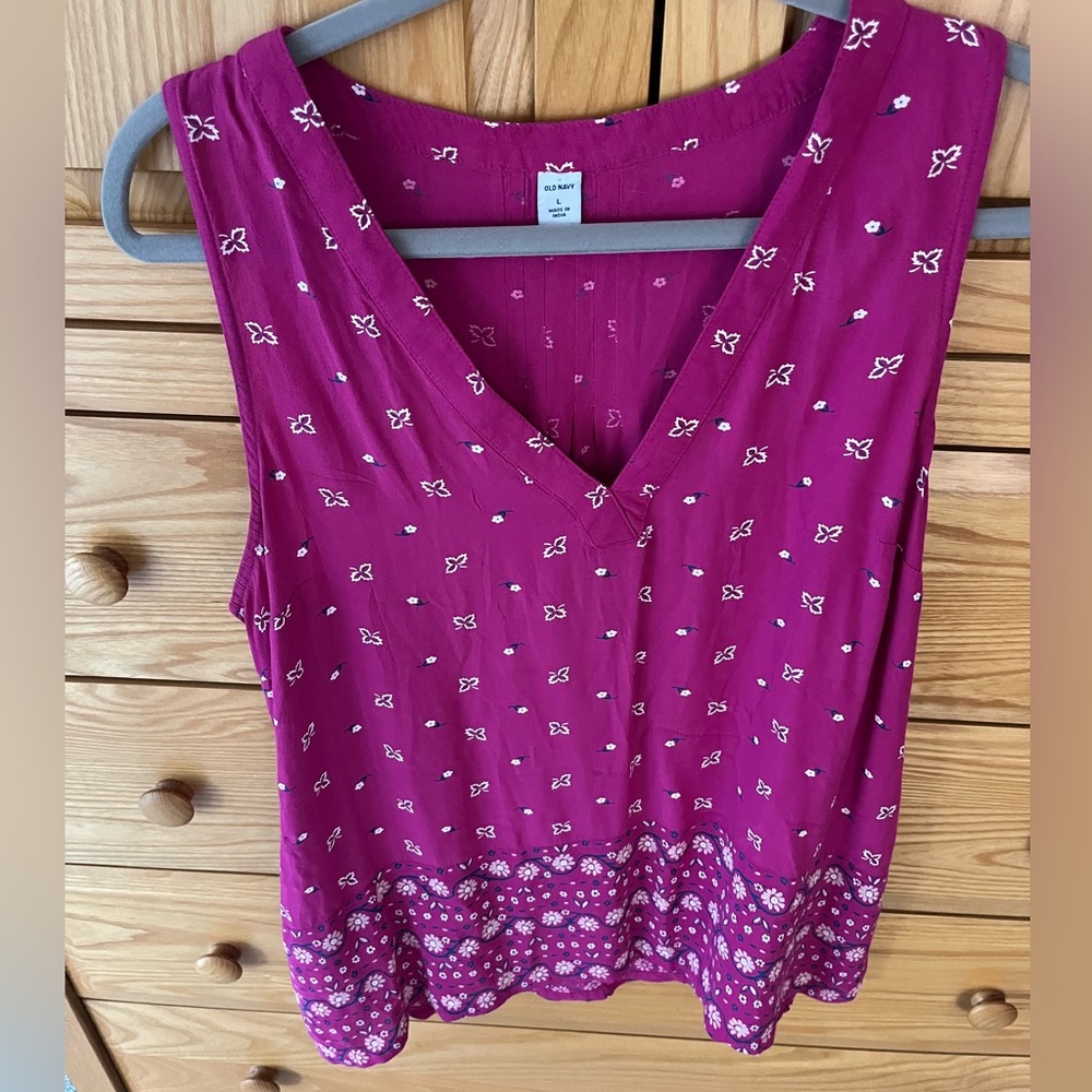 Old Navy magenta pink vneck blouse Large